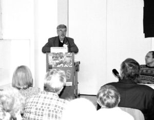 Catalinotto beim Wiener Tribunal gegen den Nato-Krieg 1999