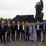 Teile der östereichischen Delegation mit Aktivisten der deutschen Linken